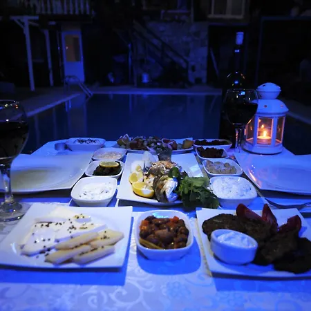 Arya Karaburun Hotel *
