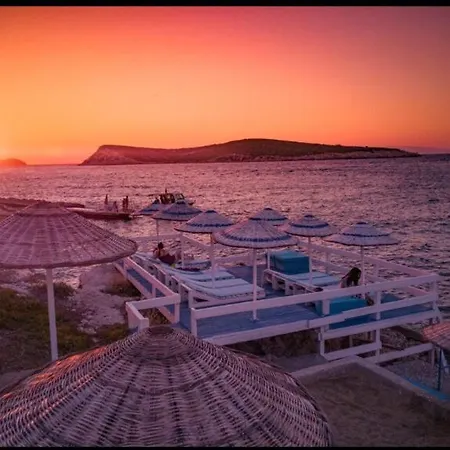 Arya Karaburun Hotel